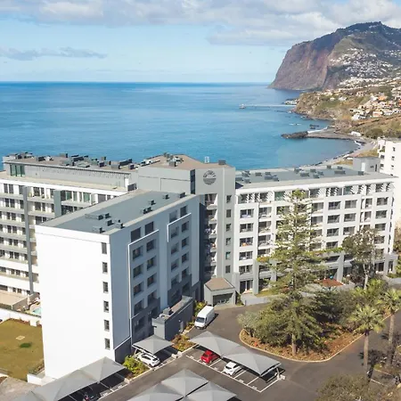 Babi By The Sea By Atlantic * Funchal (Madeira)