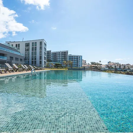 Babi By The Sea By Atlantic * Funchal (Madeira)