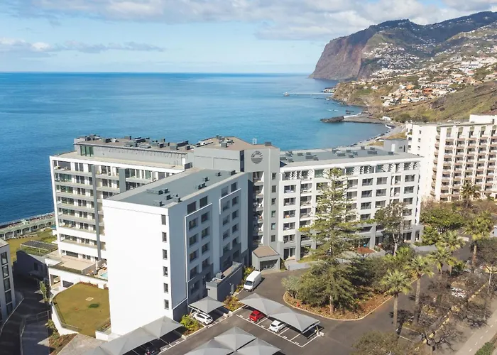 Babi By The Sea By Atlantic * Funchal (Madeira)